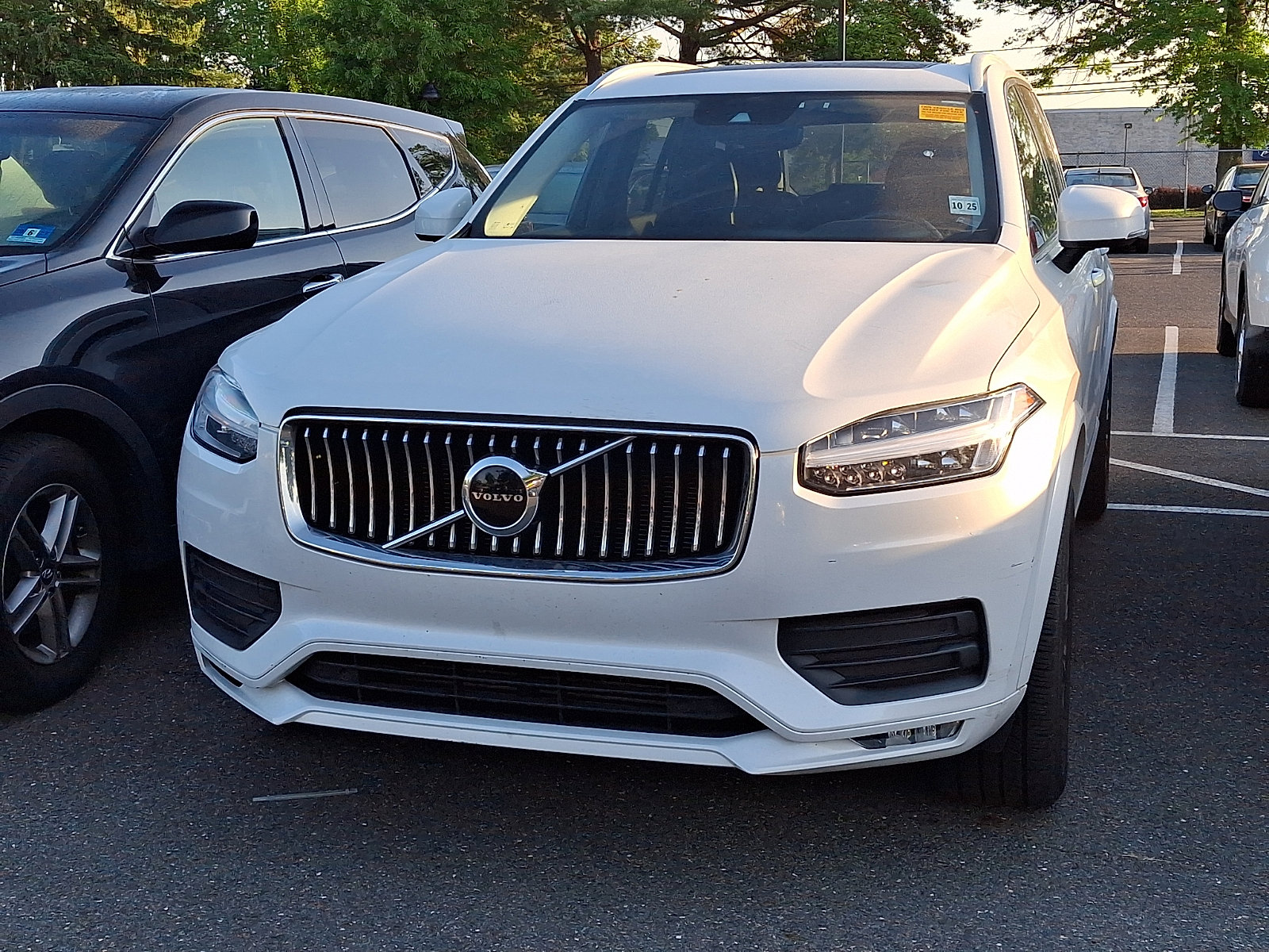 Used 2020 Volvo XC90 T5 Momentum AWD/4WD image 2