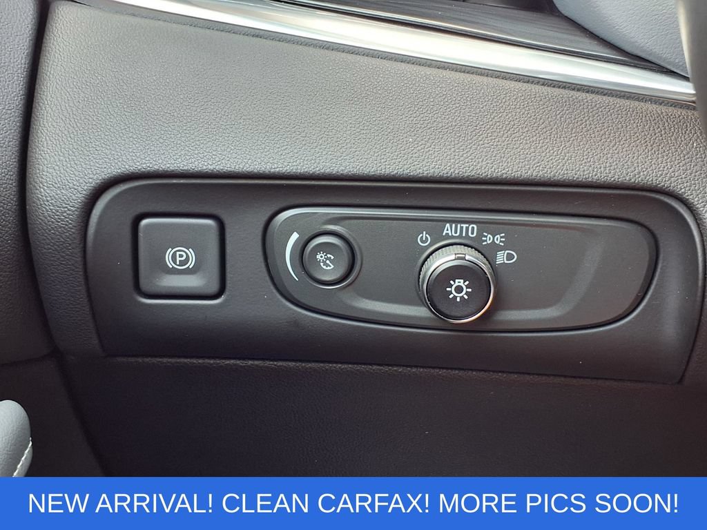 Used 2020 Buick Enclave Essence w/ Sport Touring Edition FWD image 20
