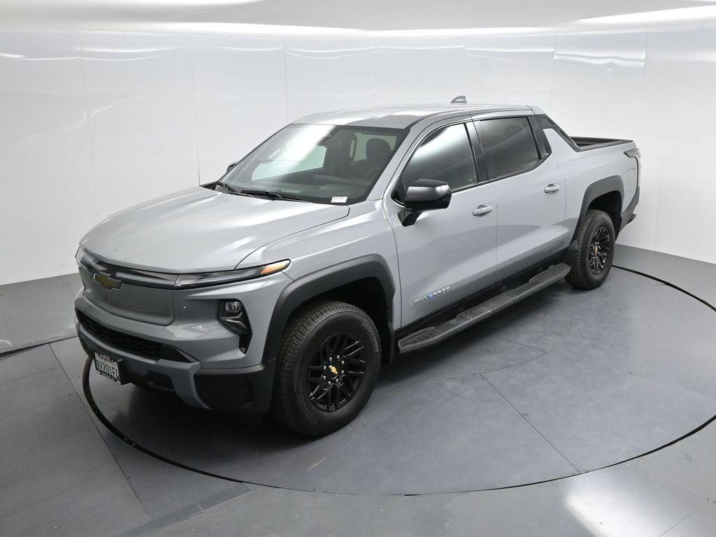 Used 2026 Chevrolet Silverado EV LT AWD/4WD image 41