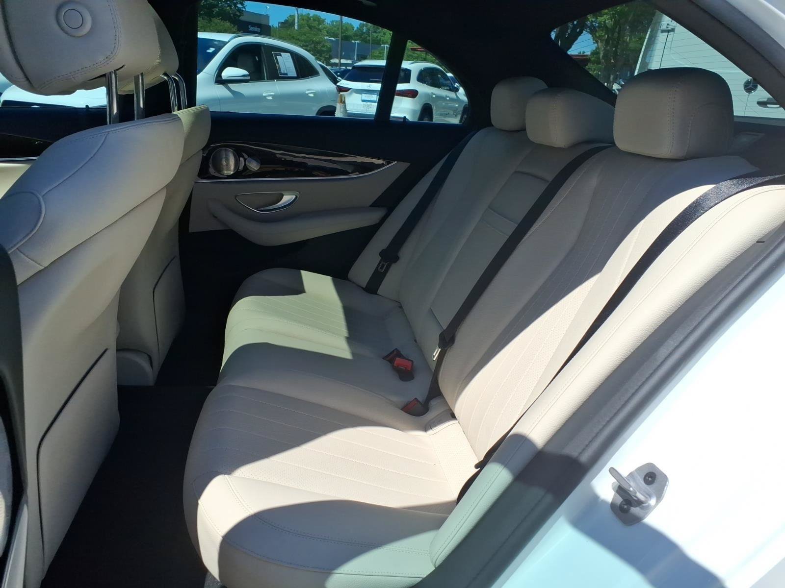 Used 2023 Mercedes-Benz E 350 4MATIC Sedan image 19