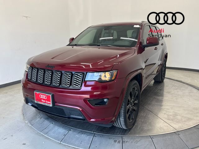 Used 2020 Jeep Grand Cherokee Altitude image 3
