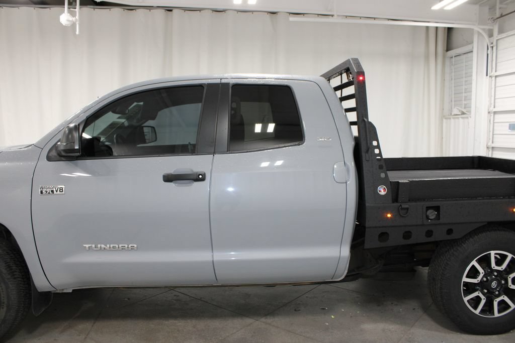 Used 2018 Toyota Tundra SR5 w/ TRD Off Road Package AWD/4WD image 6