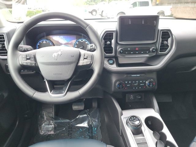 Certified 2024 Ford Bronco Sport Outer Banks w/ Tech Package image 17