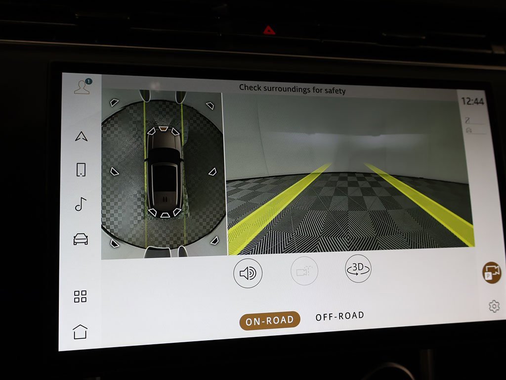 Used 2023 Land Rover Range Rover Long Wheelbase SE image 55