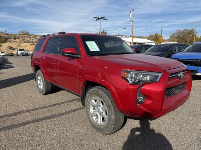 Used 2024 Toyota 4Runner SR5 image 3