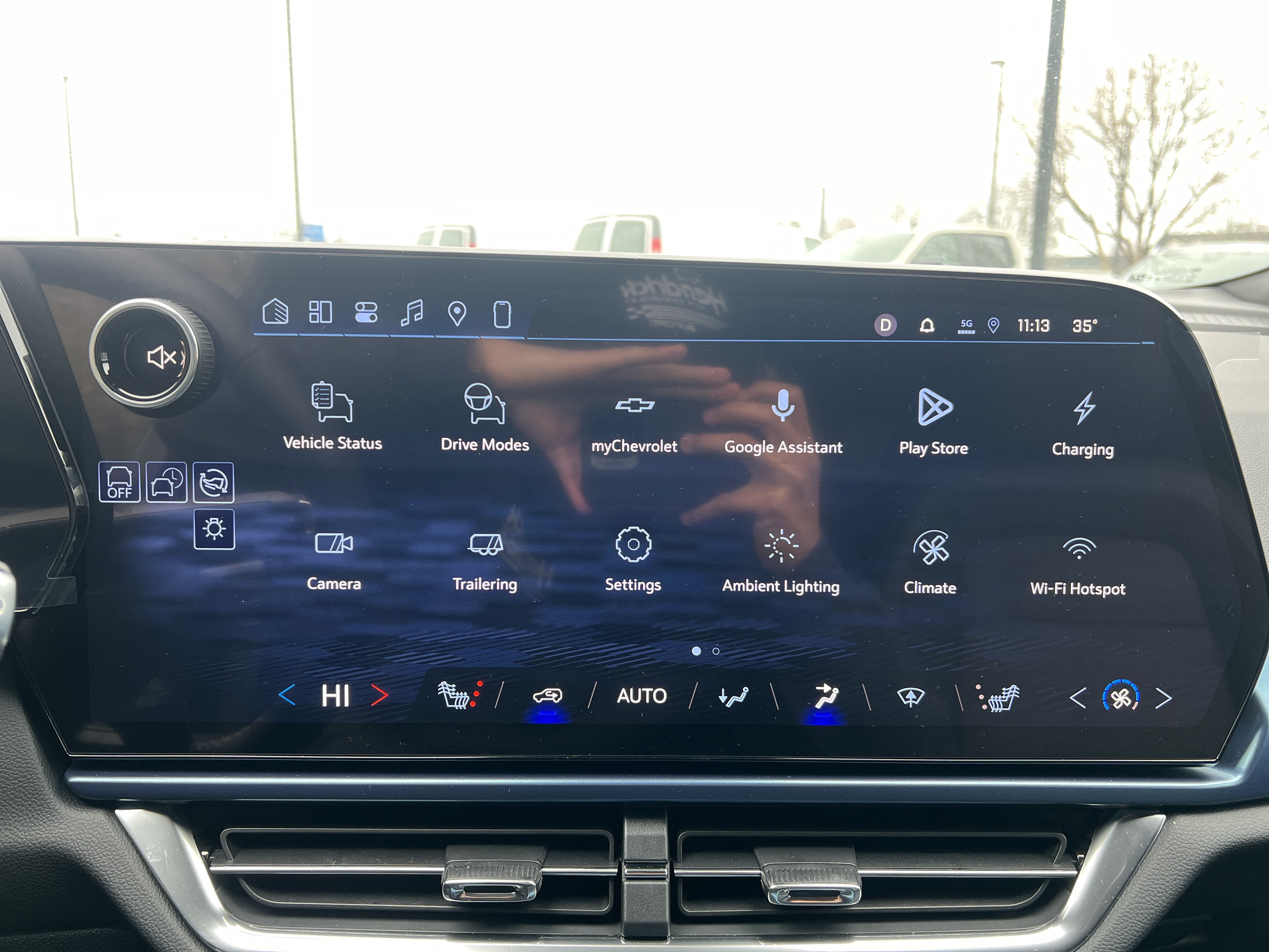 New 2026 Chevrolet Equinox EV LT AWD/4WD image 25