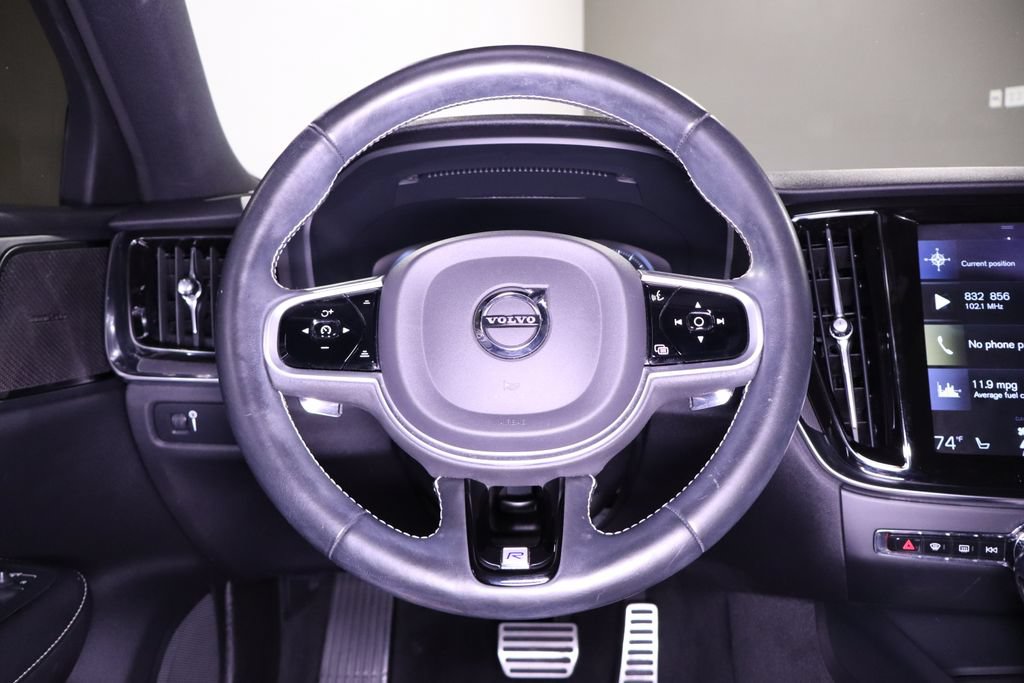 Used 2020 Volvo S60 T5 Momentum FWD image 17