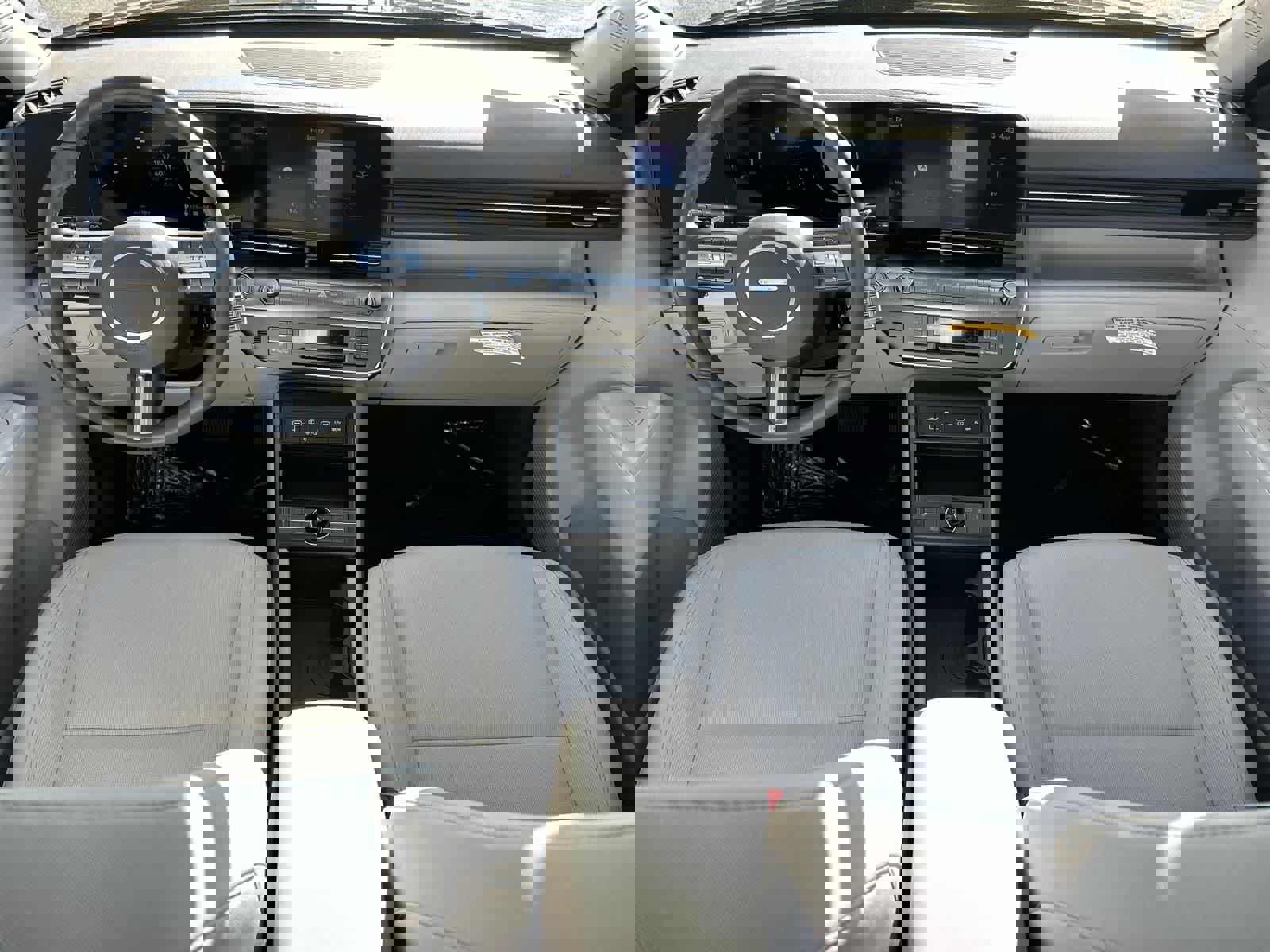 Certified 2025 Hyundai Kona SEL image 8