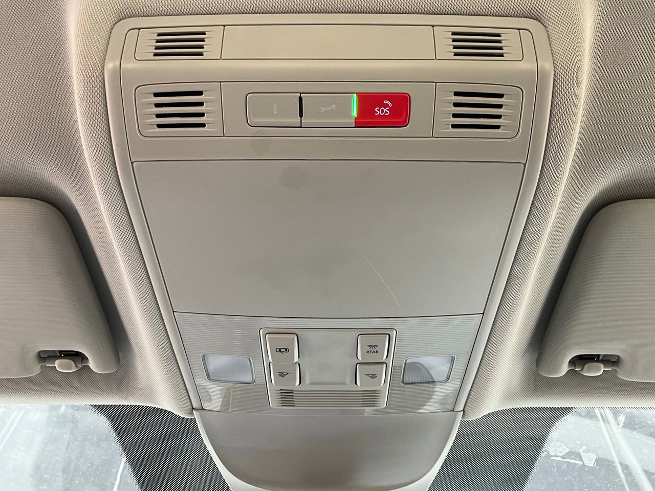 Used 2025 Volkswagen Taos S image 15