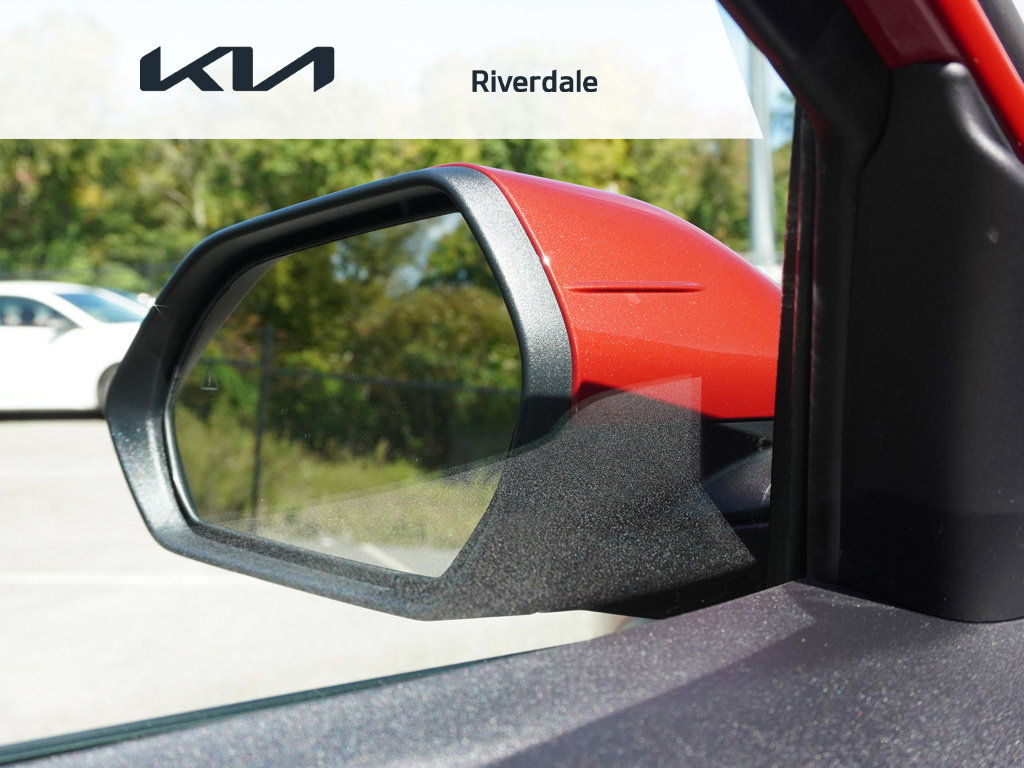 Used 2025 Kia K4 FWD image 33