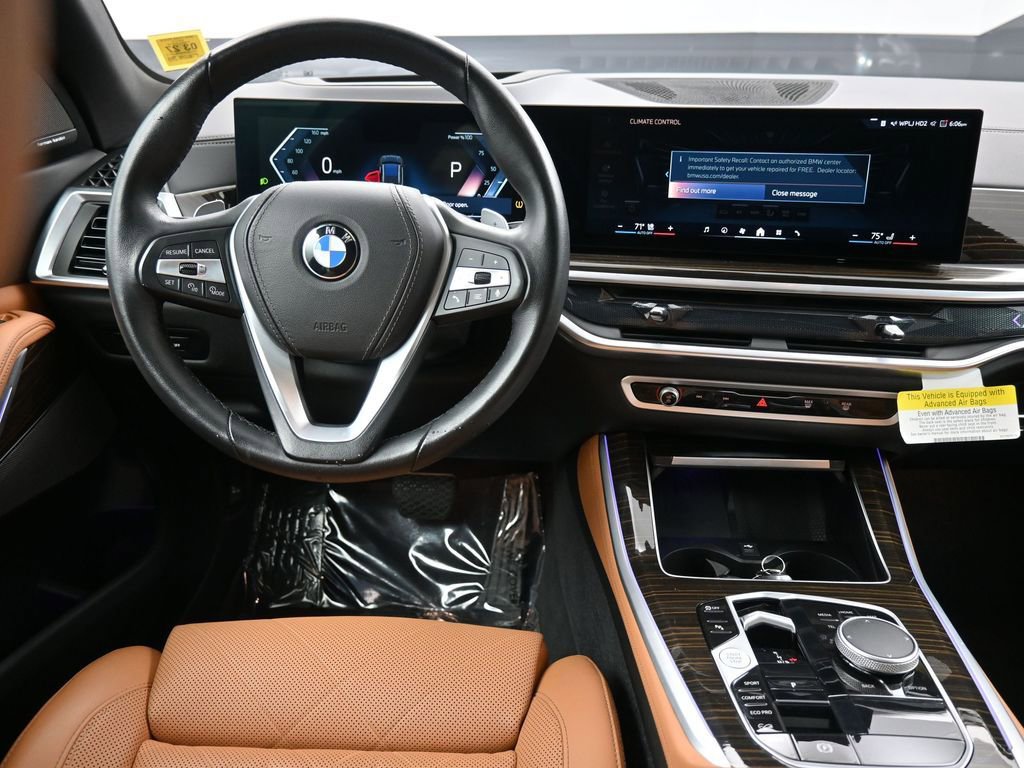 Used 2025 BMW X5 xDrive40i w/ Climate Comfort Package image 22