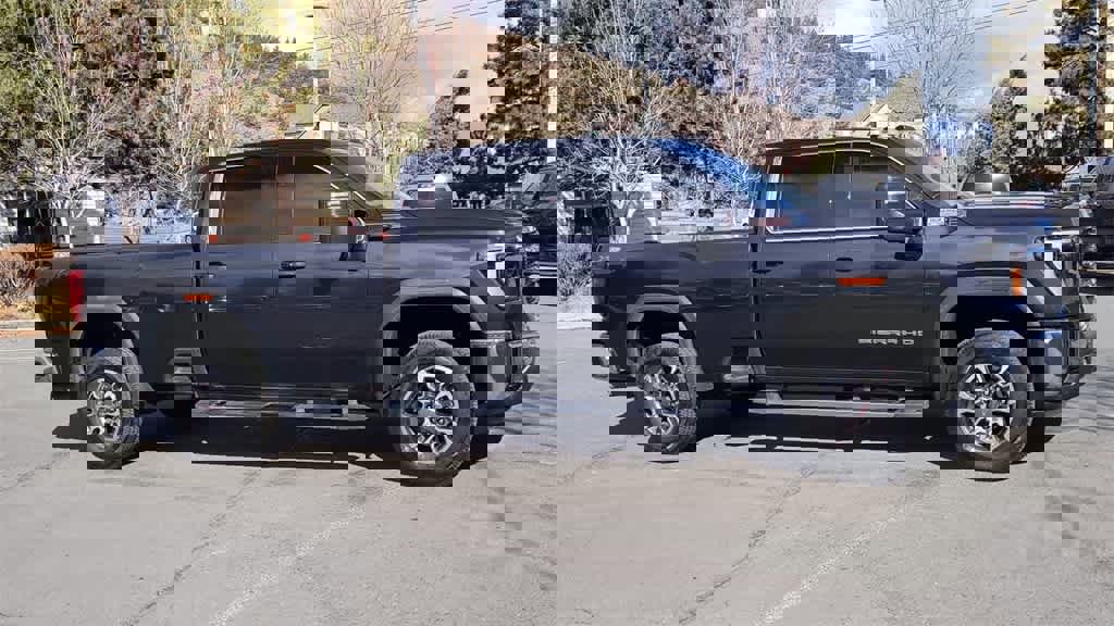 Used 2025 GMC Sierra 3500 SLE w/ SLE Value Package image 2