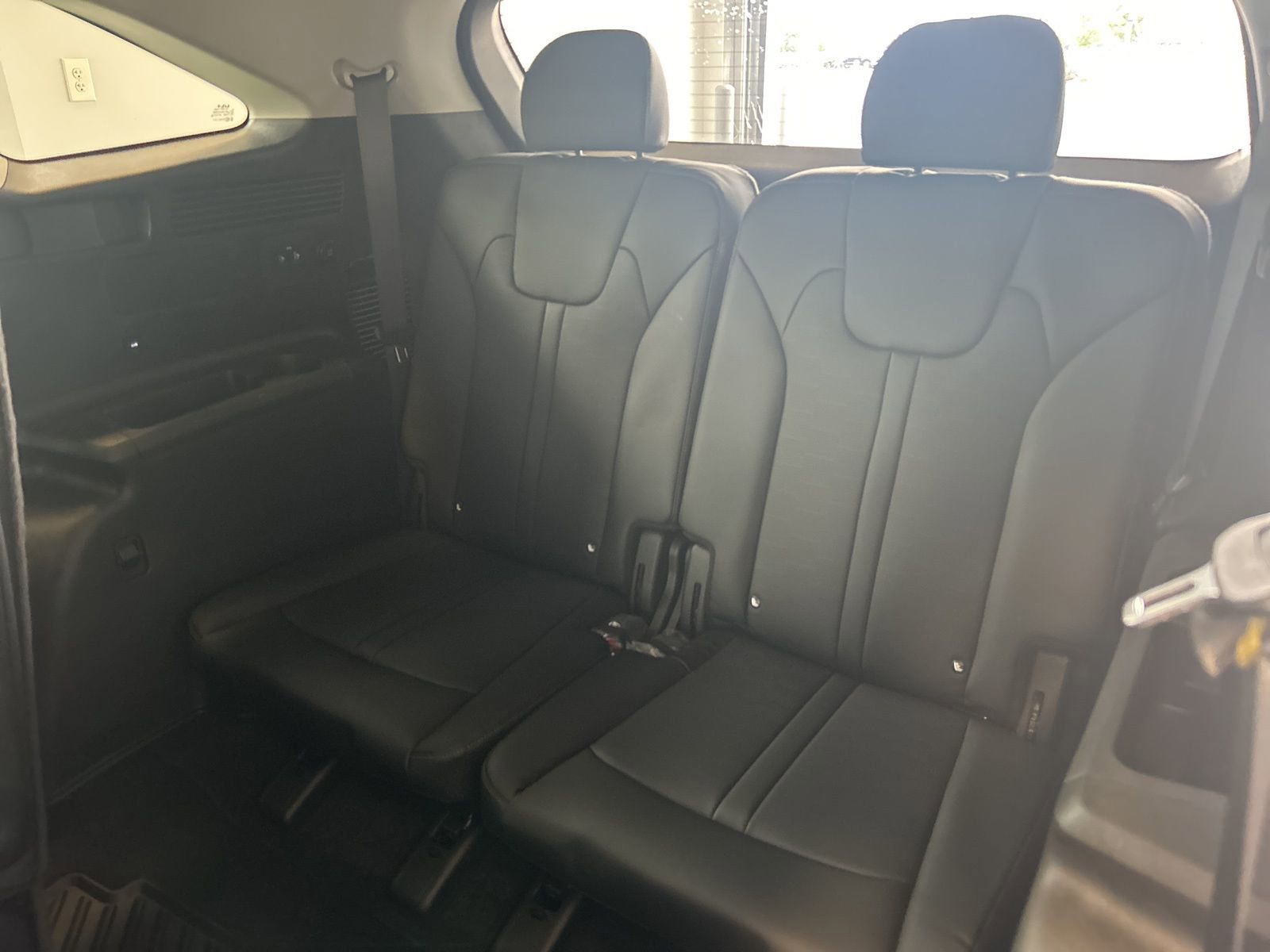 New 2025 Kia Sorento EX image 16