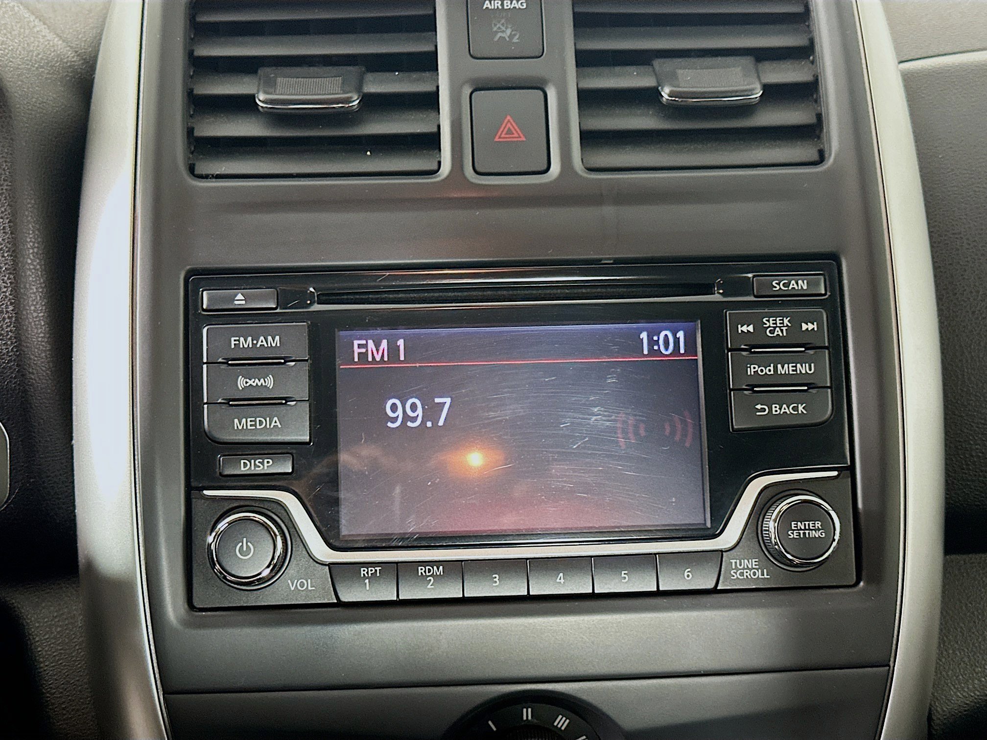 Used 2015 Nissan Versa SV image 19