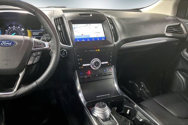 Used 2020 Ford Edge Titanium w/ Equipment Group 301A image 11