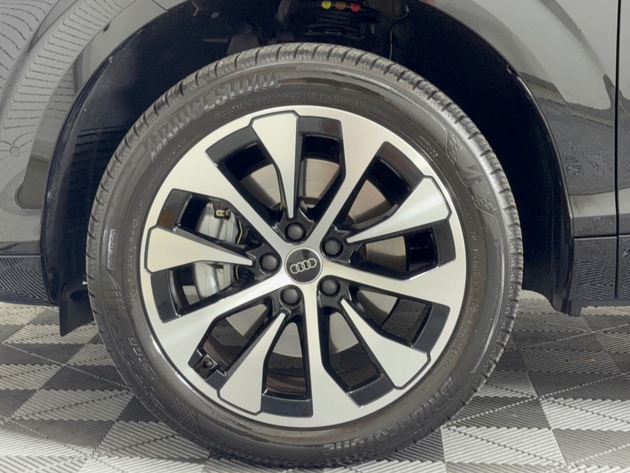Certified 2026 Audi Q3 quattro 2.0T AWD/4WD image 13