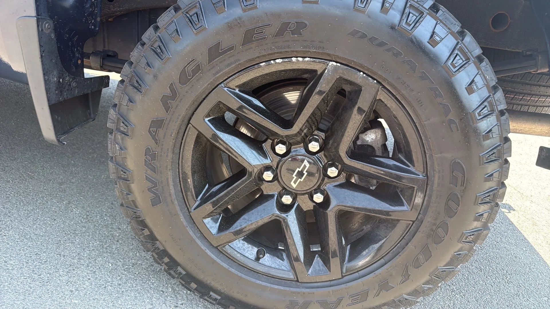 Used 2021 Chevrolet Silverado 1500 Custom Trail Boss AWD/4WD image 6