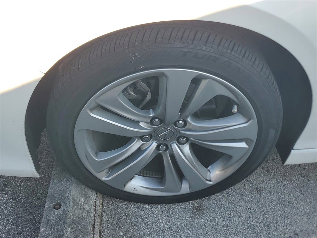 Used 2023 Acura TLX w/ Technology Package image 4