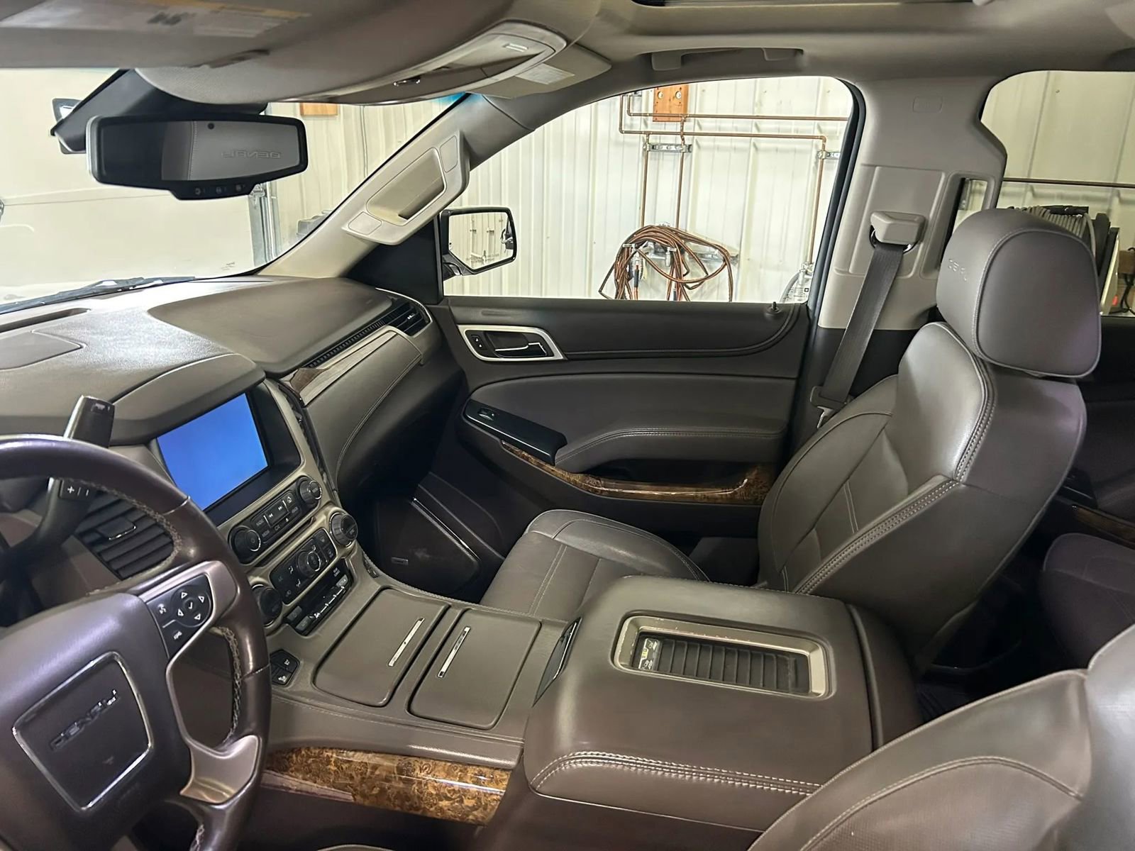 Used 2015 GMC Yukon Denali w/ Open Road Package AWD/4WD image 14
