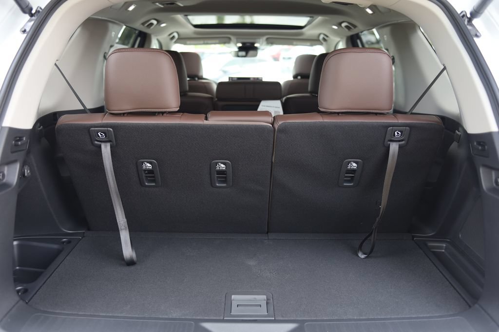 New 2026 Honda Pilot Touring image 9
