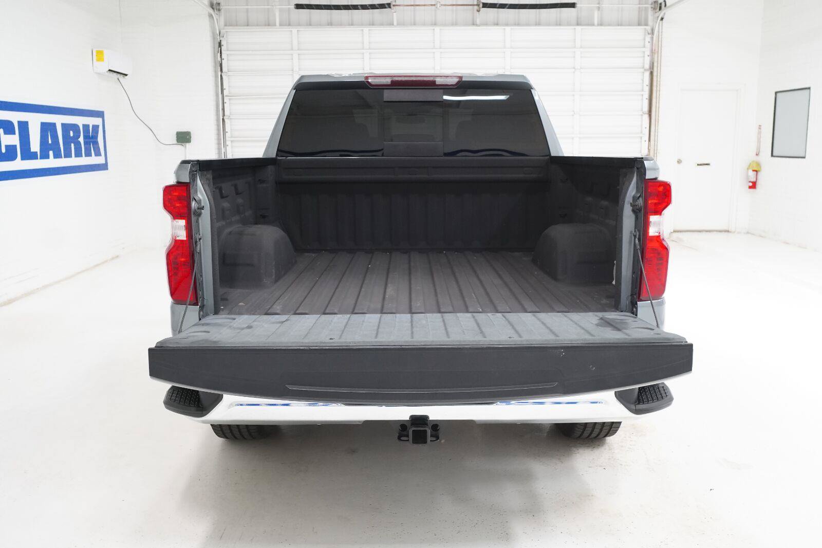 Used 2020 Chevrolet Silverado 1500 LT w/ Texas Edition RWD image 23