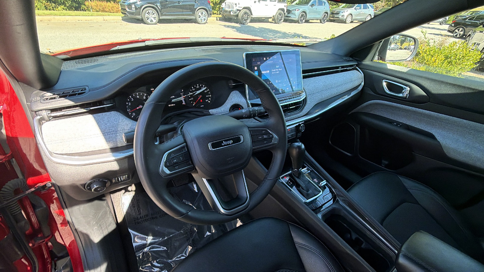 Used 2024 Jeep Compass Latitude AWD/4WD image 24