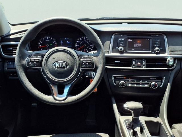 Used 2017 Kia Optima LX w/ Option Group 014 FWD image 4