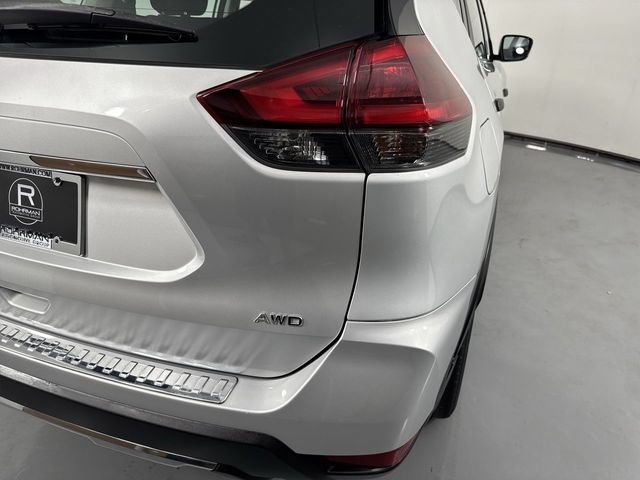 Used 2019 Nissan Rogue S AWD/4WD image 29