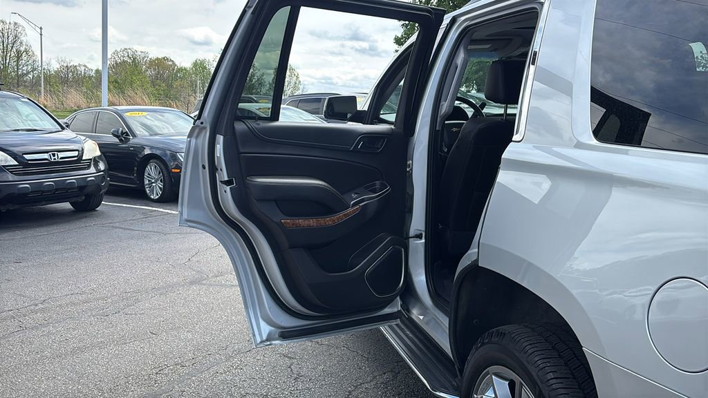 Used 2018 Chevrolet Tahoe Premier AWD/4WD image 29