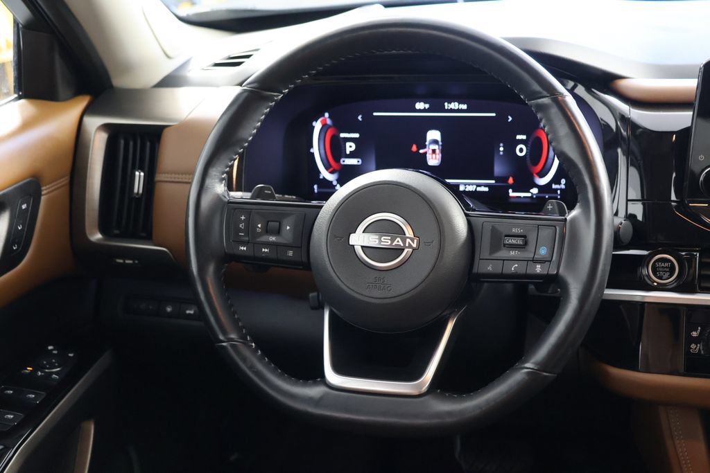 Used 2024 Nissan Pathfinder Platinum AWD/4WD image 10