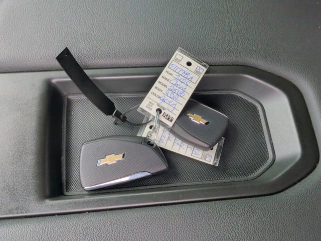 Used 2025 Chevrolet Silverado 2500 Custom w/ Custom Value Package AWD/4WD image 31