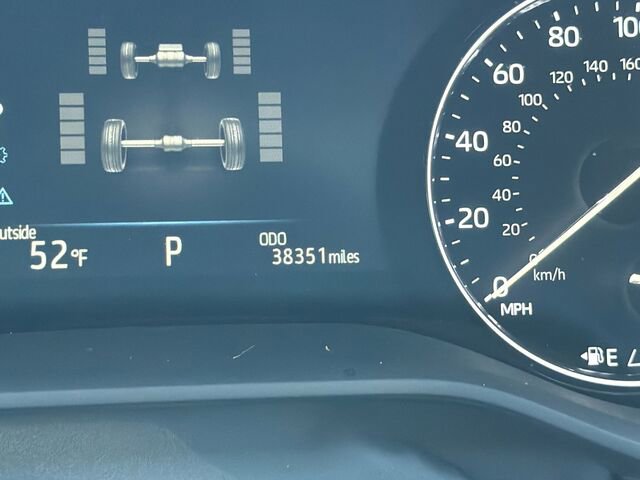 Used 2023 Toyota Sienna Platinum image 35