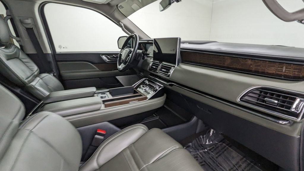 Used 2023 Lincoln Navigator Black Label image 44