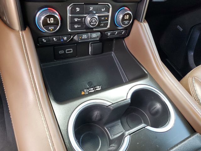 Used 2024 Chevrolet Tahoe High Country AWD/4WD image 21