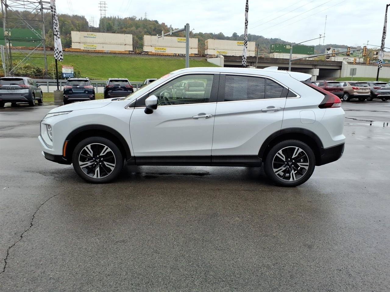 Used 2025 Mitsubishi Eclipse Cross SE AWD/4WD image 4