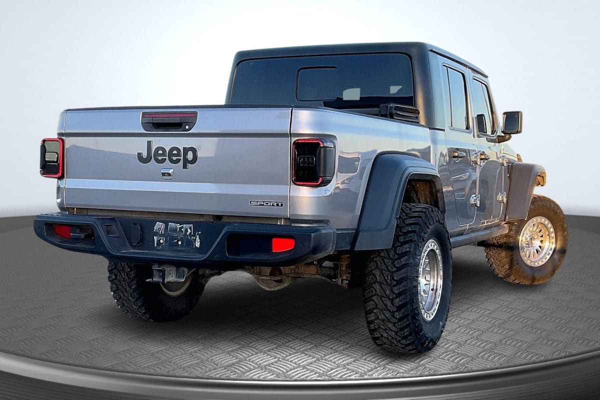 Used 2020 Jeep Gladiator Sport w/ Quick Order Package 24S AWD/4WD image 13