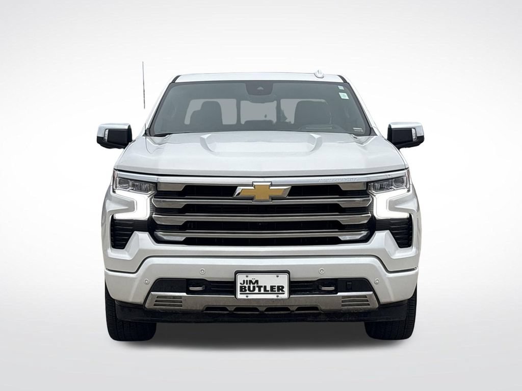 Used 2025 Chevrolet Silverado 1500 High Country AWD/4WD image 12