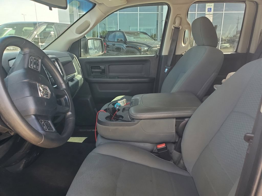 Used 2016 RAM 1500 Express AWD/4WD image 10