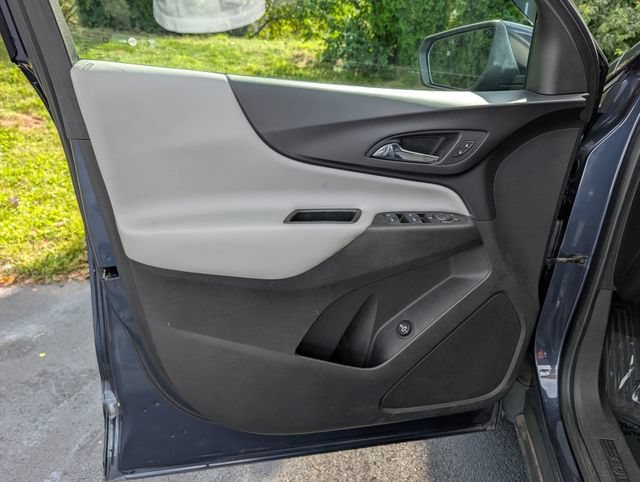 Used 2018 Chevrolet Equinox LT FWD image 33