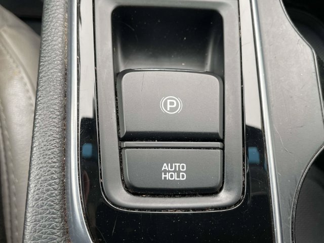 Used 2015 Hyundai Sonata Limited w/ Option Group 06 FWD image 31