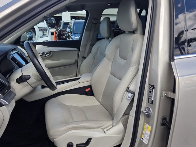 Used 2018 Volvo XC90 T6 Momentum w/ Convenience Package image 11