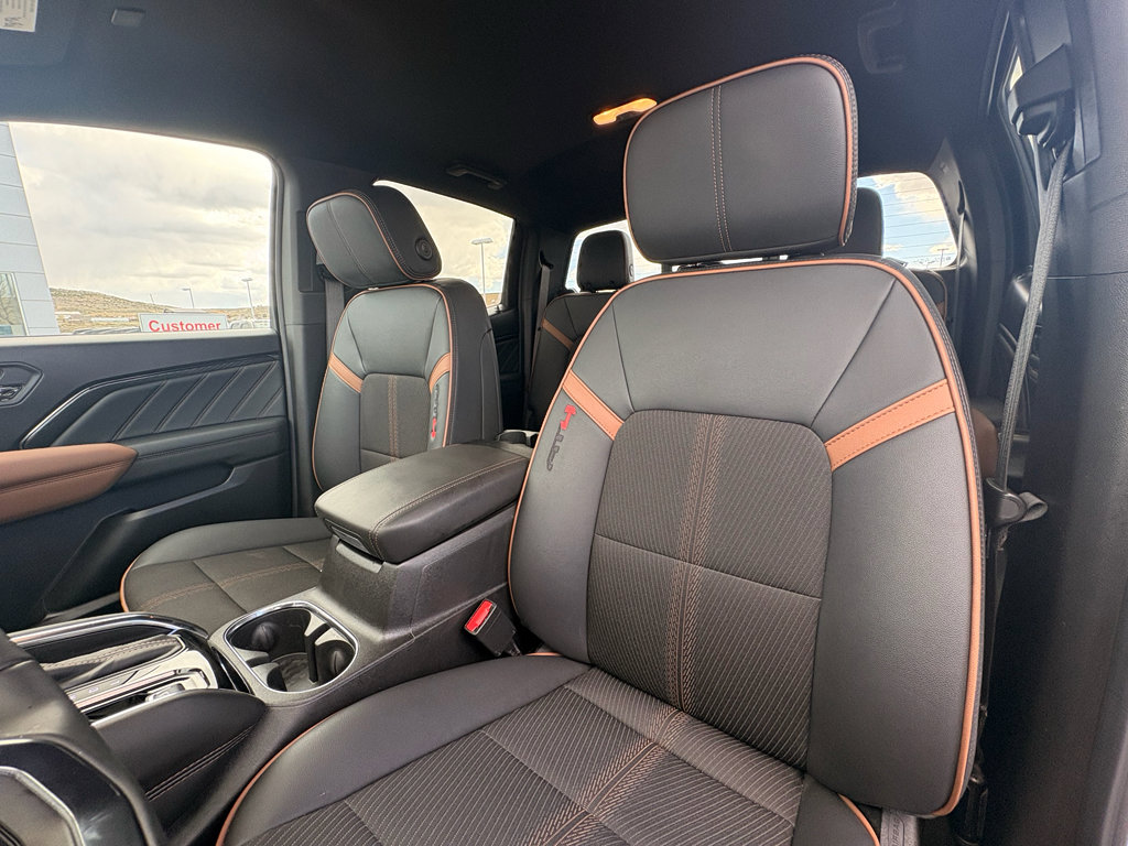 Used 2024 GMC Canyon AT4 AWD/4WD image 16