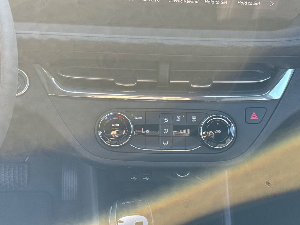New 2026 Buick Envista Preferred FWD image 24