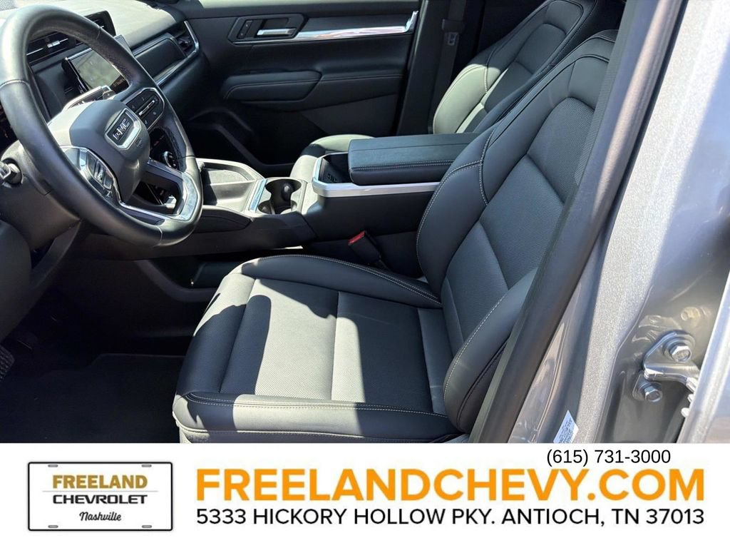 Used 2026 GMC Terrain Elevation w/ Elevation Premium Package FWD image 21