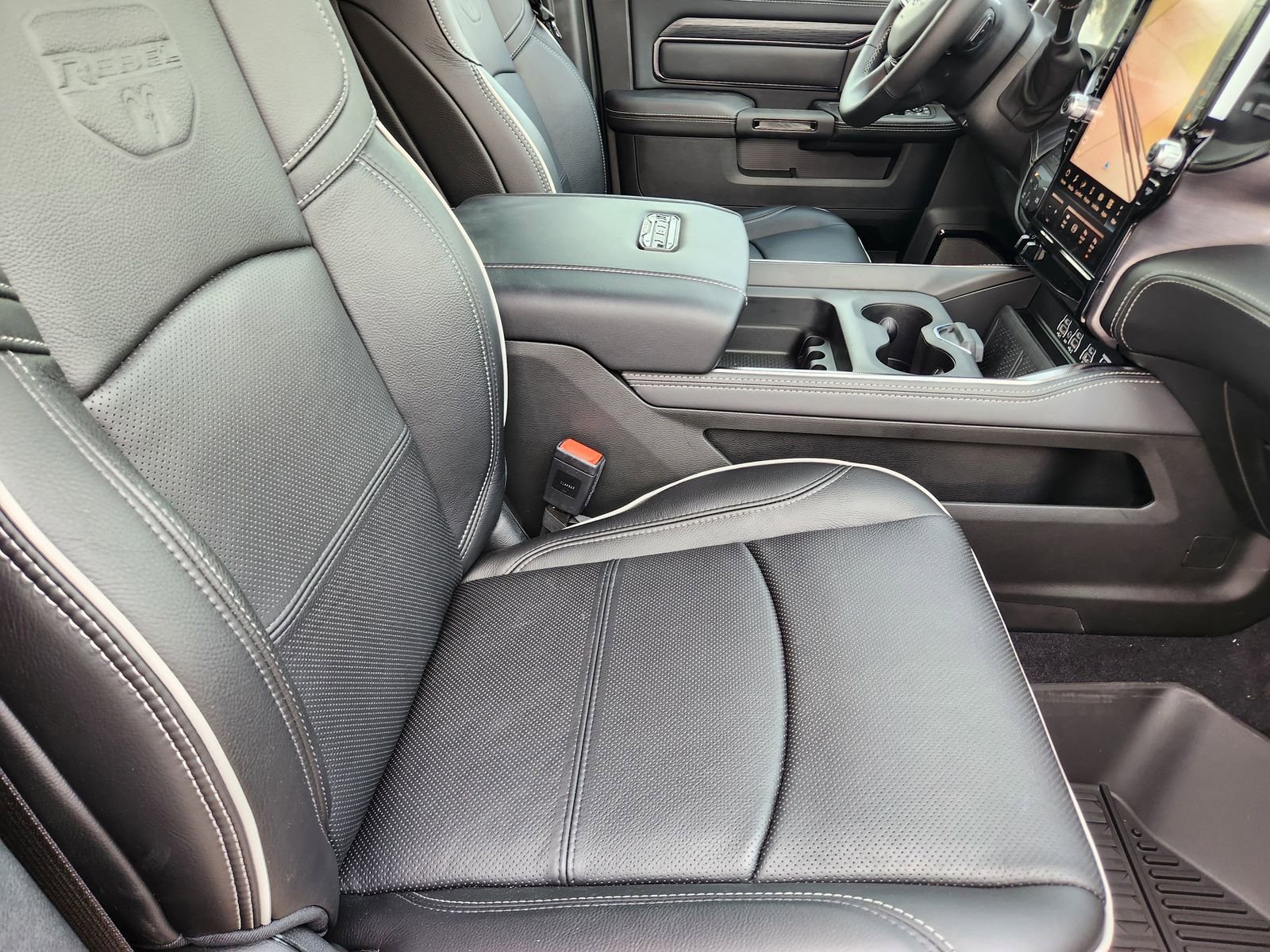 New 2025 RAM 2500 Rebel w/ Rebel Level 2 Equipment Group image 14