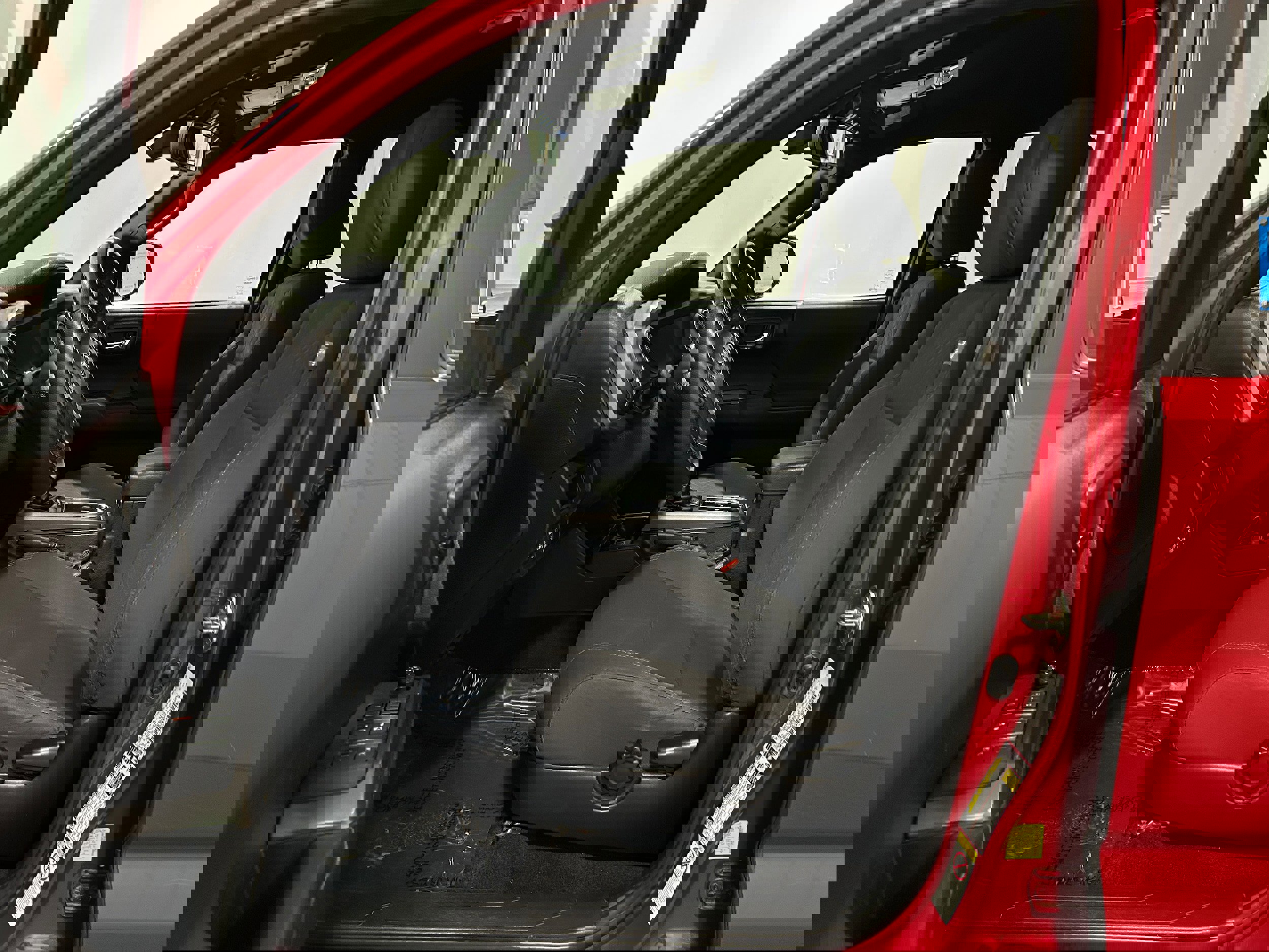 Used 2019 Toyota Tacoma TRD Sport image 4