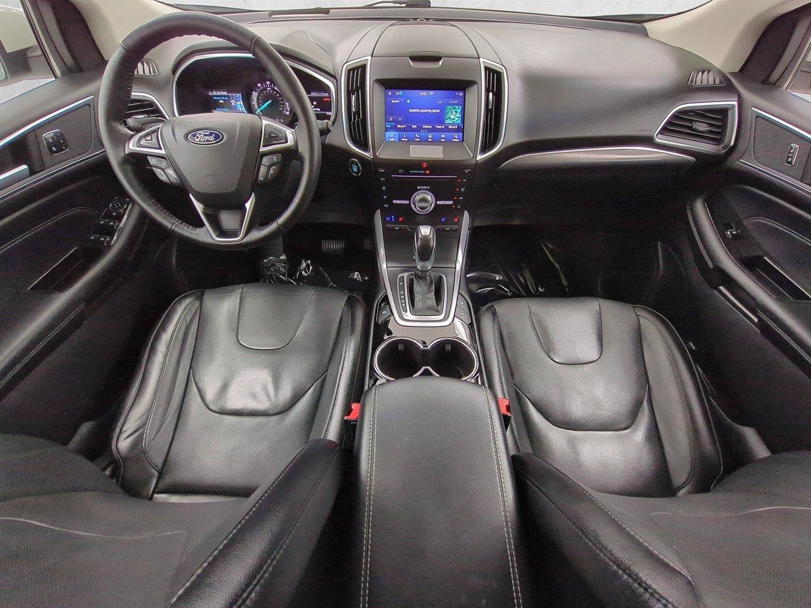 Used 2018 Ford Edge Titanium w/ Equipment Group 302A AWD/4WD image 20