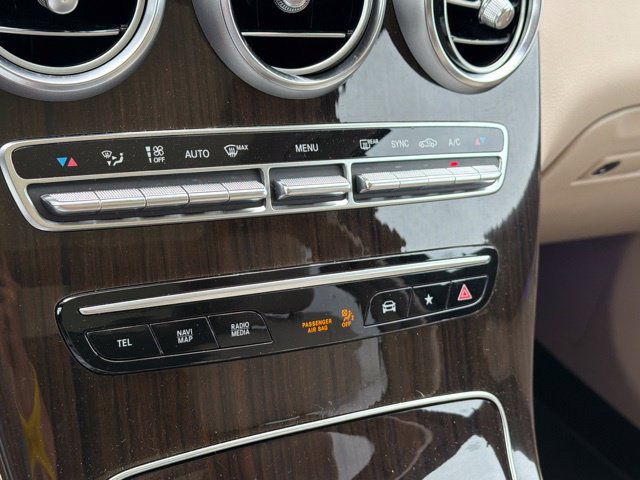 Used 2022 Mercedes-Benz GLC 300 image 27