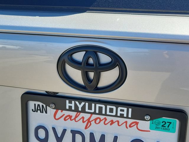 Used 2025 Toyota RAV4 XLE AWD/4WD image 28