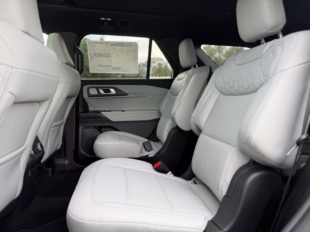 New 2027 Ford Explorer Platinum w/ LUX Leather Package AWD/4WD image 18